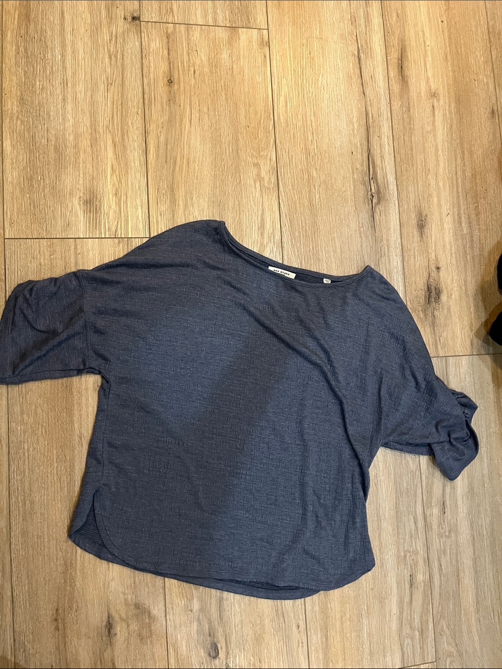NEW Lightweight Navy Boatneck Women's Top touched sleeves Max Studio stretchy
